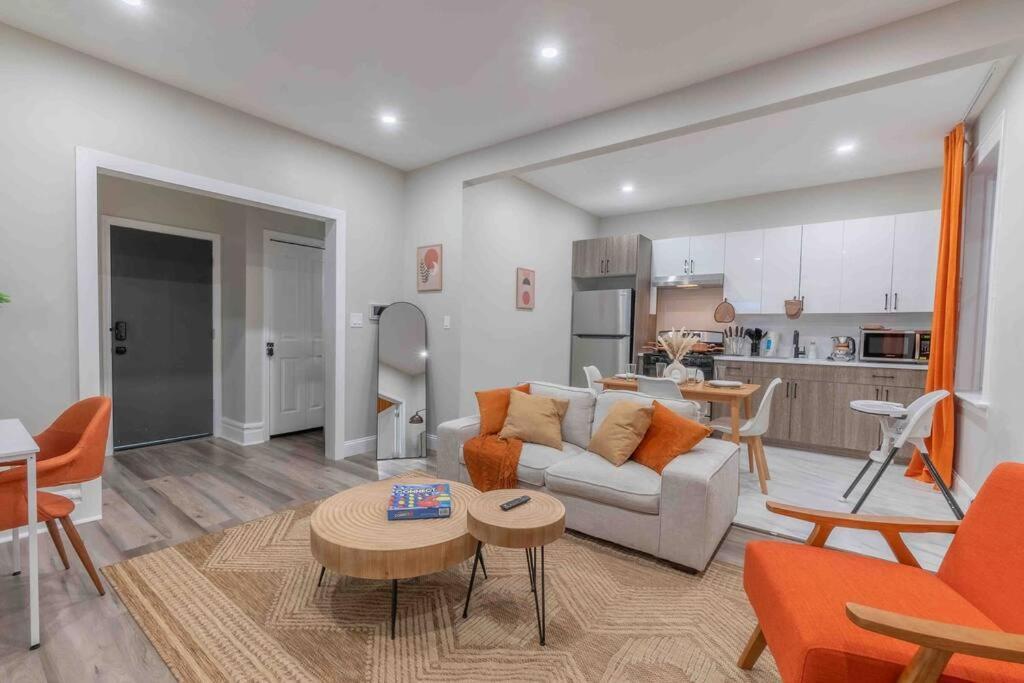 Pumpkin Premise By Airport, 5 Beds, Sleeps 8, Book 7 Days, Get 20 Percent Off Apartman Newark Kültér fotó