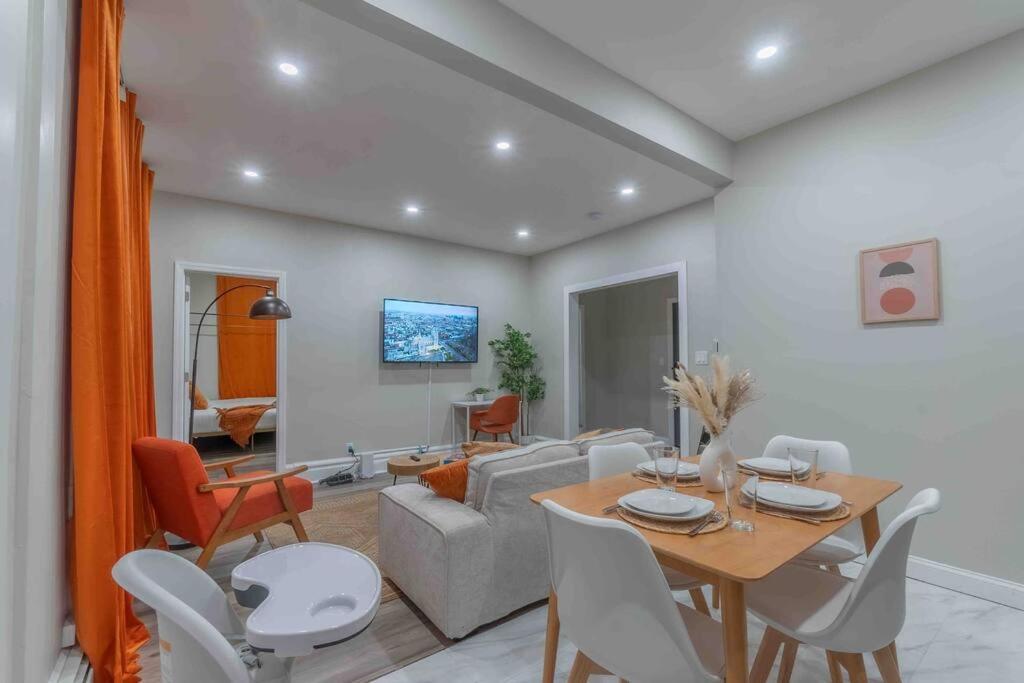 Pumpkin Premise By Airport, 5 Beds, Sleeps 8, Book 7 Days, Get 20 Percent Off Apartman Newark Kültér fotó